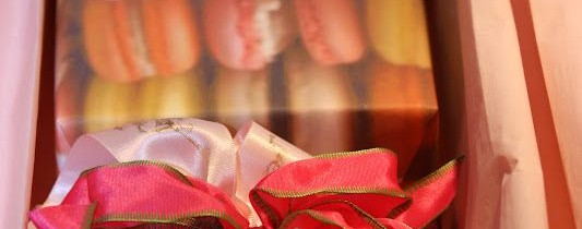 Surprise your loyal customers with unique gifts